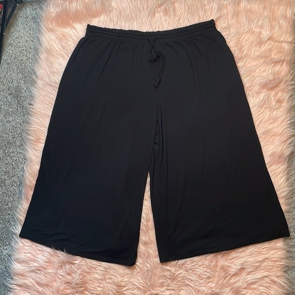 Athleta Black High Rise Cropped Wide Leg Pants Size 1X - Picture 2 of 8